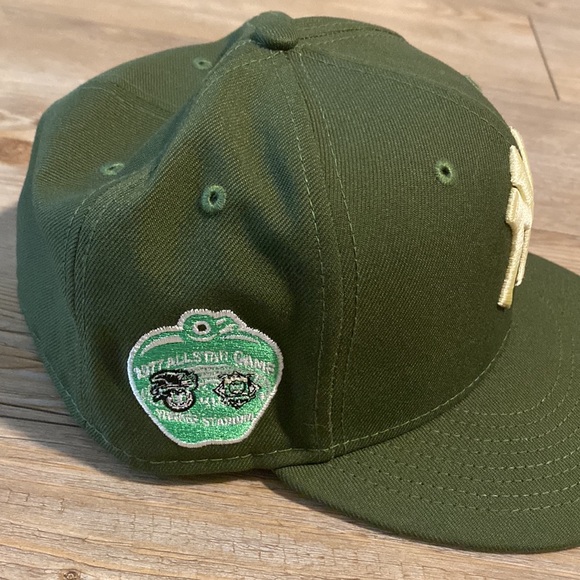 New York Yankees Olive green hat - Picture 2 of 4